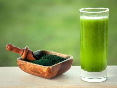 Che cos’è l’alga spirulina: i benefici, dove trovarla e quanto costa