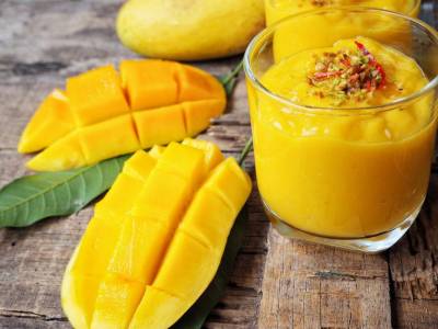 Lassi al mango, una bevanda ayurvedica dai mille benefici