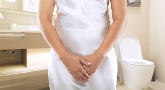 Urina maleodorante: le cause e i rimedi per liberarsene