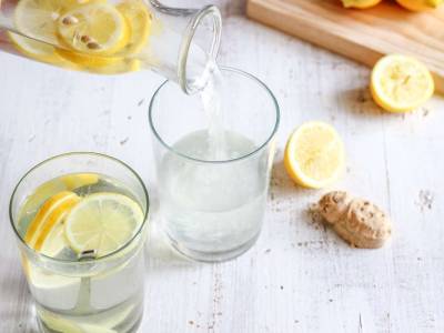 Acqua e limone: rimedio detox per dimagrire