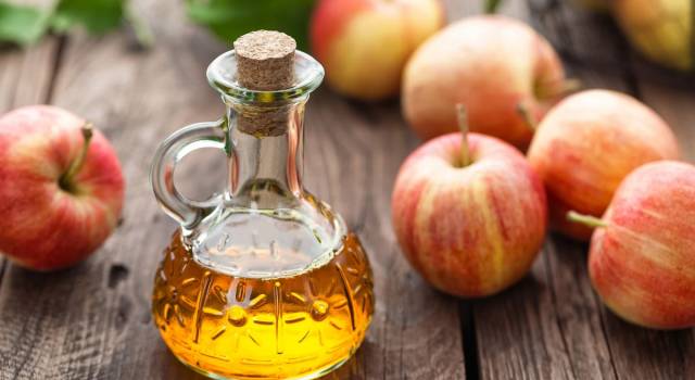 Benefici dell’aceto di vino e di mele