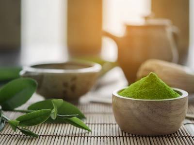 Tè matcha: proprietà, benefici e controindicazioni del tè verde giapponese