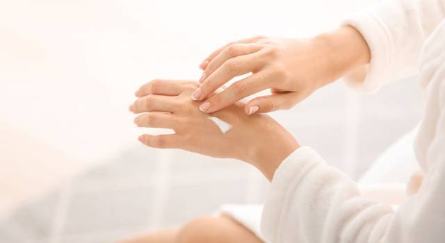 Crema mani per l&#8217;inverno: qual è la migliore da usare?