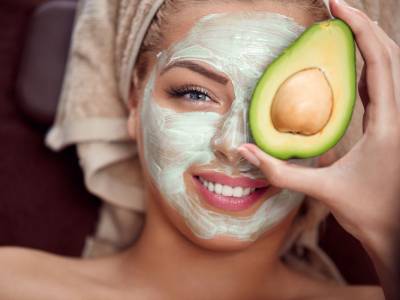 Maschere viso all’avocado: le 3 migliori ricette fai da te