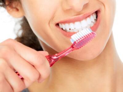 Denti sensibili: cause, prevenzione e soluzioni per unsollievo immediato