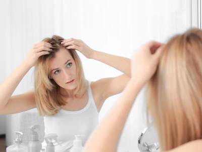 Caduta dei capelli in autunno: stop con i trattamenti giusti