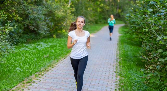 Quali sono i benefici della camminata veloce?