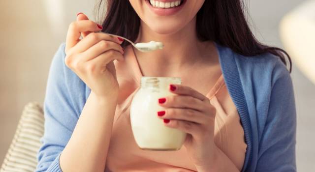 Dieta dello yogurt: più sgonfie in una settimana