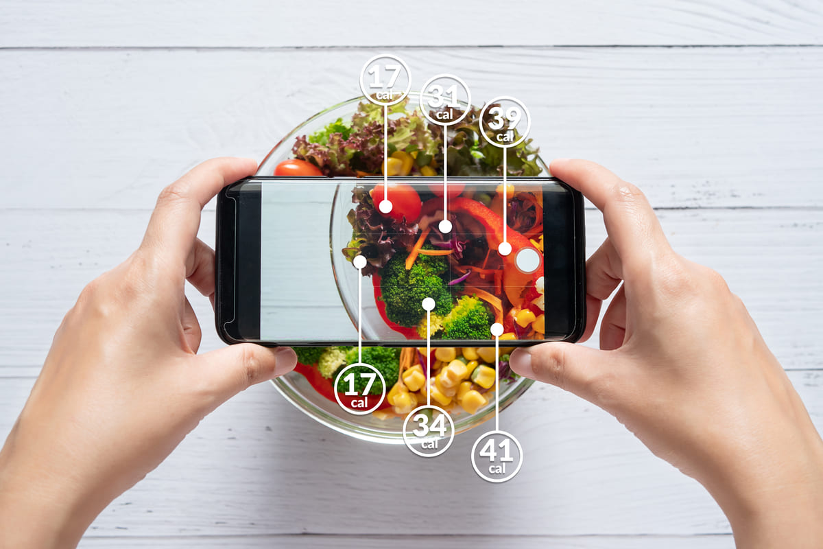 Food calories on smartphone app