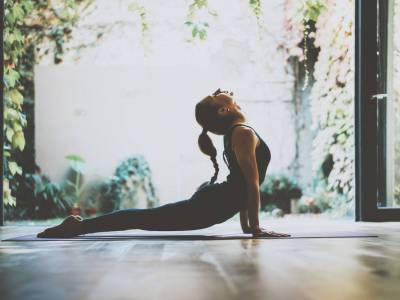 Hatha yoga: come si pratica e quali sono i benefici