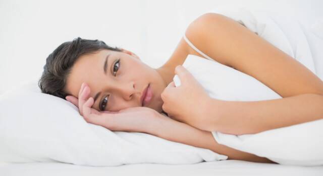 Svegliarsi stanchi: perché succede e cosa può indicare