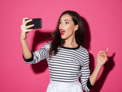 Come scattare un buon selfie con il proprio smartphone