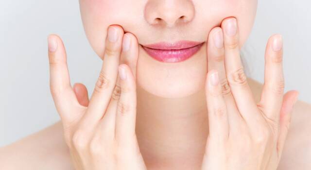 Contorno labbra: quali sono le creme e i sieri più efficaci?