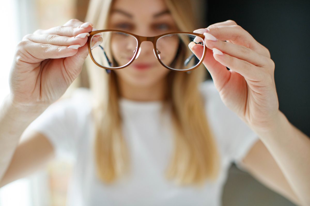 girl glasses eyesight