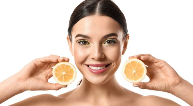Il limone è amico della pelle: scopriamone i benefici
