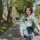 ragazza in bici