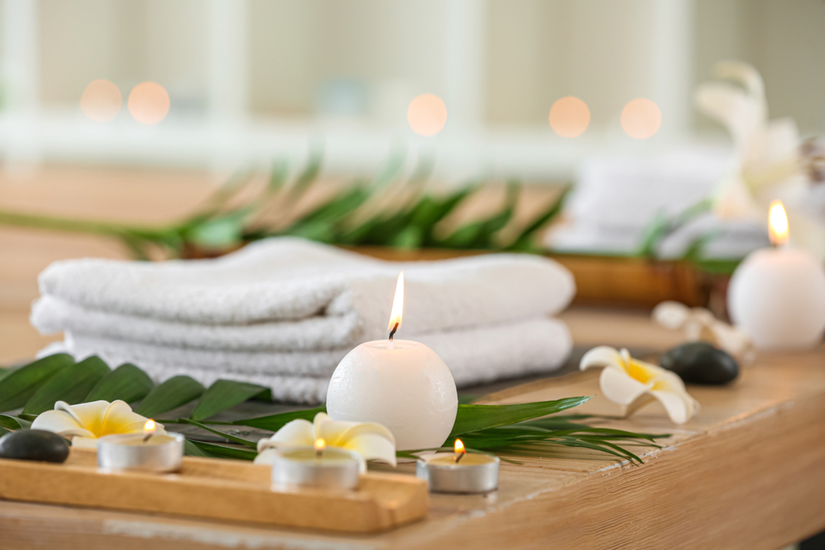 Candles and spa towels